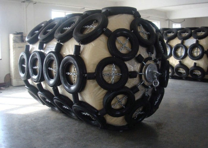 Sling Type Portable Foam Filled Fender With Tyre Net