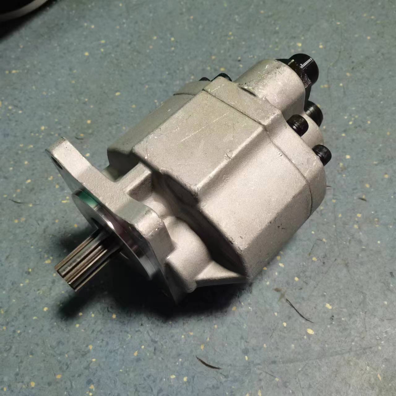 Hydraulic Gear Pump CB-F5100 for Shacman Dongfeng HOWOFAW Trucks Customizable Options