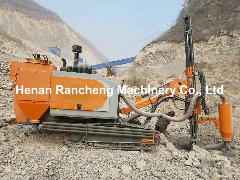 22m Depth DTH Down The Hole Drilling Rig 193HP Diesel Engine 80mm - 118mm Hole Range