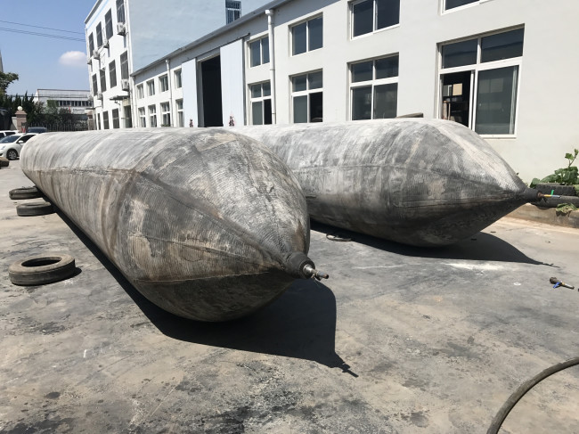 Floating Type Marine Salvage Airbags Good Air Tightness Sunken Barge Launching Airbags