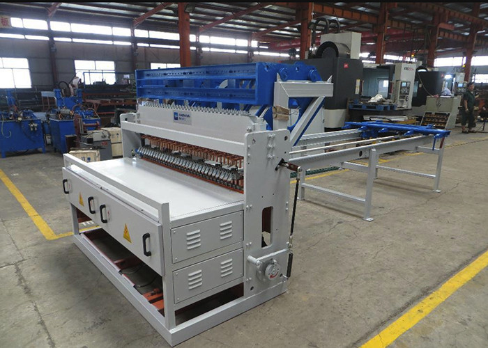 Electric Spot Fencing Wire Manufacturing Machine , Fence Panel Making Machine