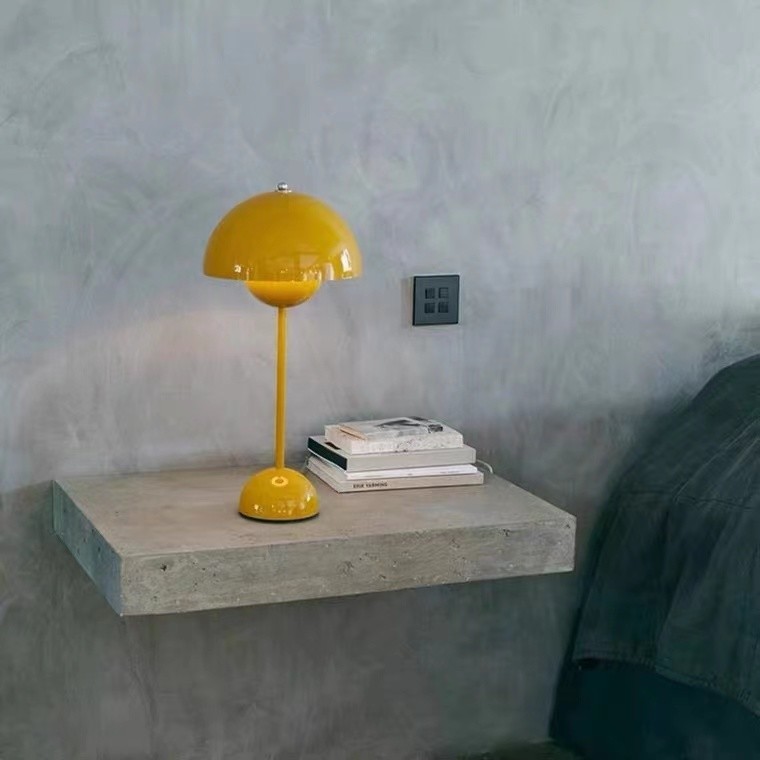 Hot Selling Decoration Hotel Room Bedside Night Light Modern Led Table Lamp