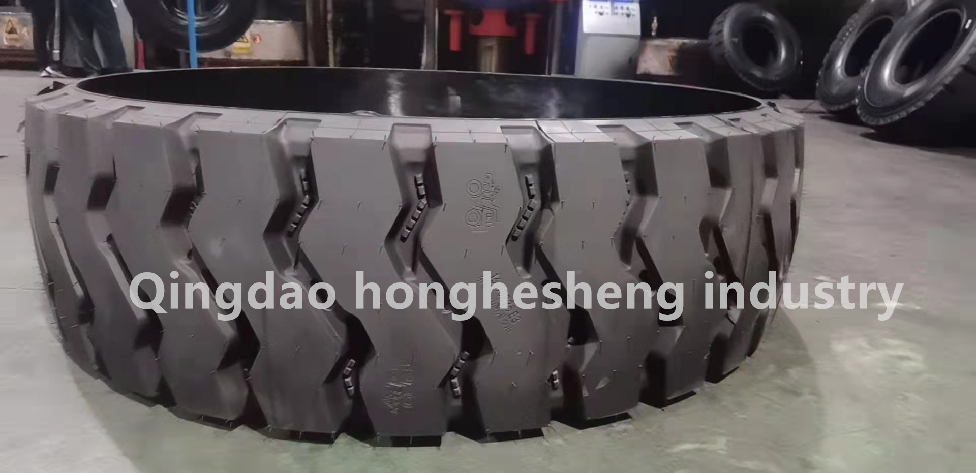 Tyre crown for tire retreading/ truck tire tread/OTR tire tread