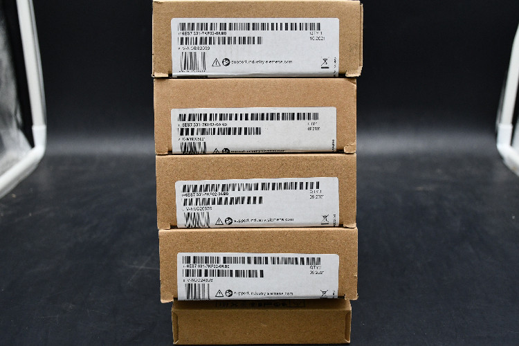 Siemens - PLC Expansion Module for use with S7-300 Series, 125 x 40 x 120 mm, Analogue, SIMATIC S7-300 Series, 24 V dc