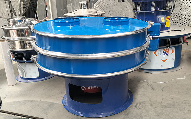 2.2kw Vibratory Screening Machine 1400r/Min Noise Level Less Than 75dB