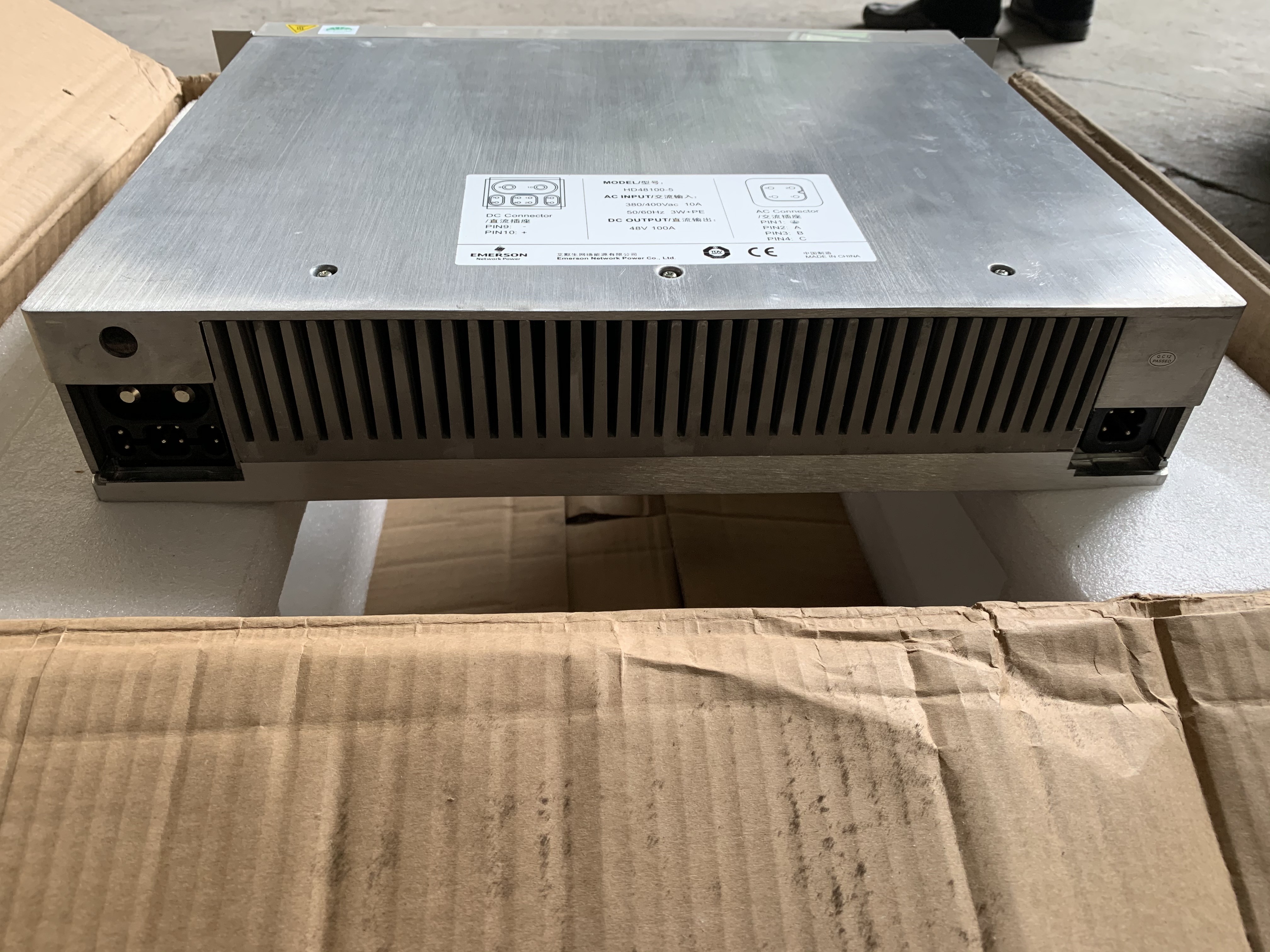Emerson 220v AC To 48V DC Rectifier HD48100-5 Module Telecom Power Supply