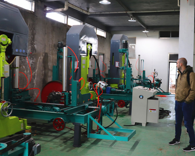 MJ3210 Vertical Saw Machine Woodworking Band Saw Vertical Sawmill with Carriage for sale