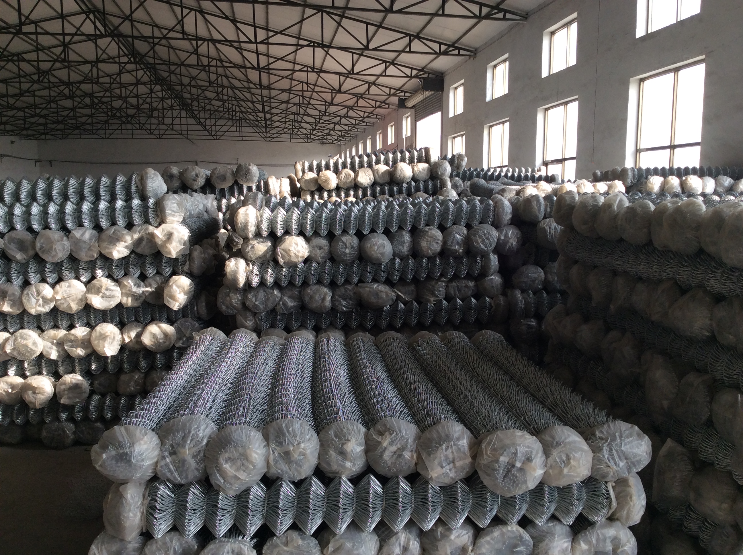 Chain Link Fence Galvanized Iron Wire Mesh Stainless Steel Knuckly Twist Type