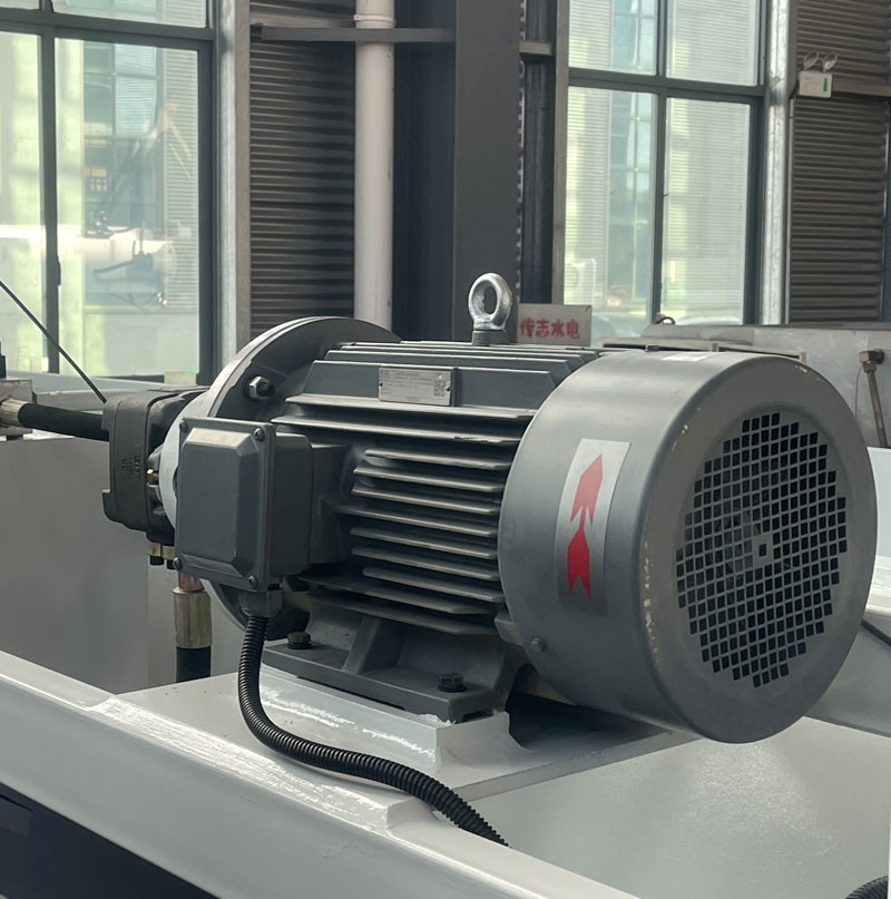 3200mm Guillotine Cutter 6mm Hydraulic Guillotine Shearing Machine With Pneumatic Support Rack