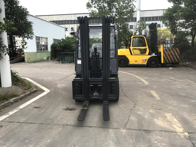 LTMG warehouse clean energy electric forklift 3ton 2.5ton 2ton solid tires side shift 4800mm mast