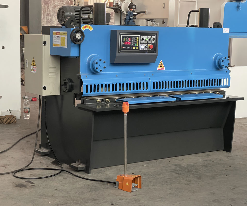 Metal Plate Hydraulic Guillotine Cutting Machine Shears 4x1600mm Long Life
