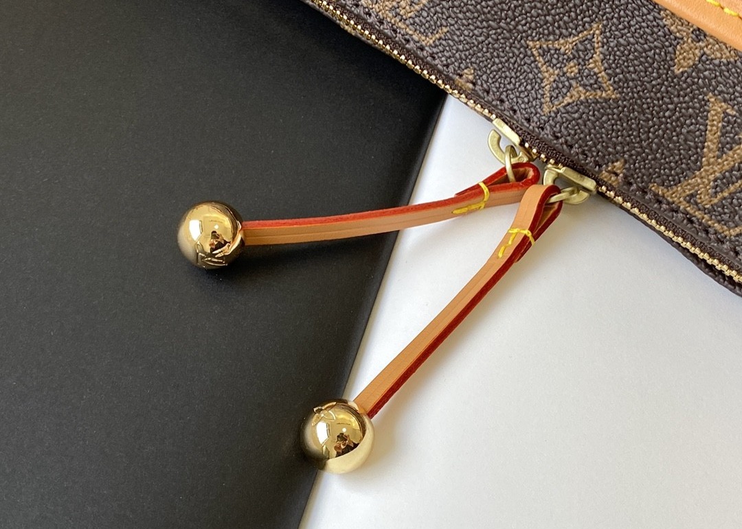 Monogram Printing 30cm Women'S Leather Crossbody Sling Bag Gold Ball Decoration
