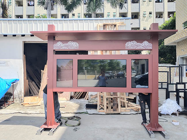 Standing Device Digital Signage Retail Screen High Brightness Waterproof Sunlight Readable Outdoor LCD Display