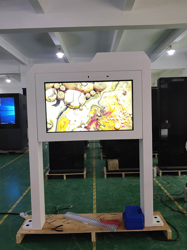 Factory Wholesale Floor Stand Outdoor Capacitive 4K Screen Sunlight Readable Tv Ip55 Exterior Digital Menu Board