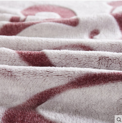 Floral Soft Lightweight Solid Flannel Blanket , Fall / Winter Warm Plush Fleece Blanket