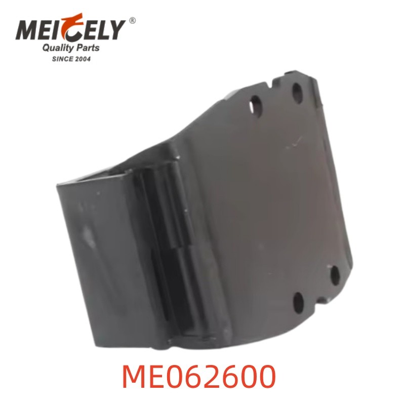 Heavy Truck ME 062600 ME 05257 Rubber Engine Mounting For Mitsubishi