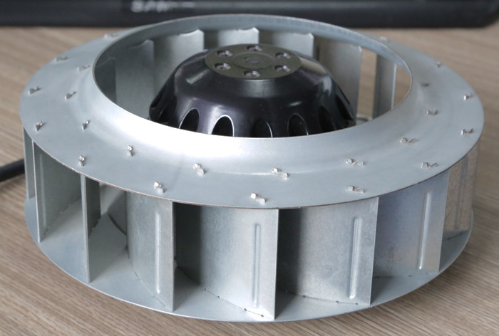 AC 220V Backward Inclined Centrifugal Fan Blades With Capacitor Running Outer Rotor Motor