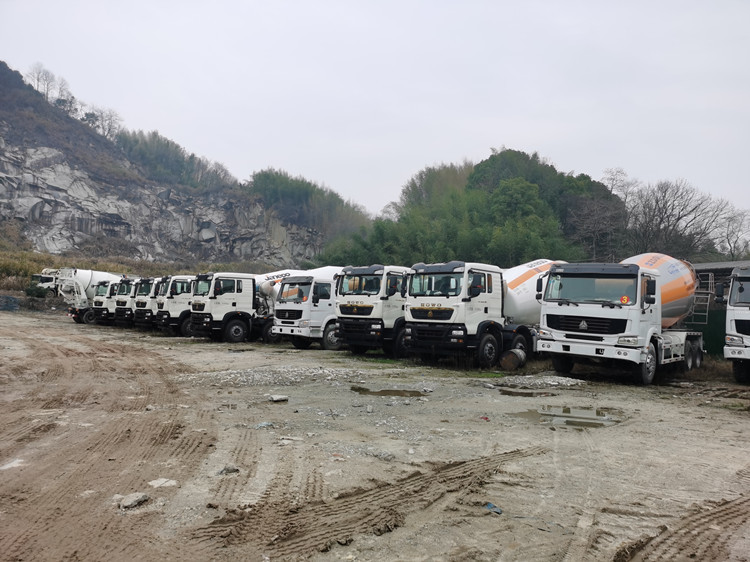 10m3 Mixing Drum Hino 700 Cement Mixer Used Concrete Mixer Truck