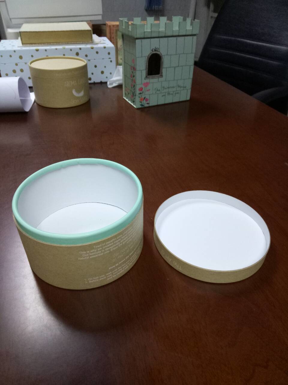 Customized Recyclable Paper Candle Box Round Cardboard Tube Box for Candles Packaging
