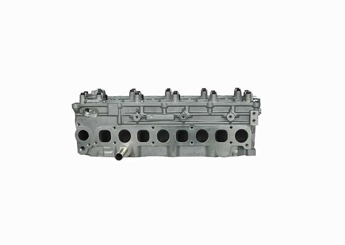 Hyundai D4CB Diesel Engine Cylinder Head 221004A020 221004A025 221004A030