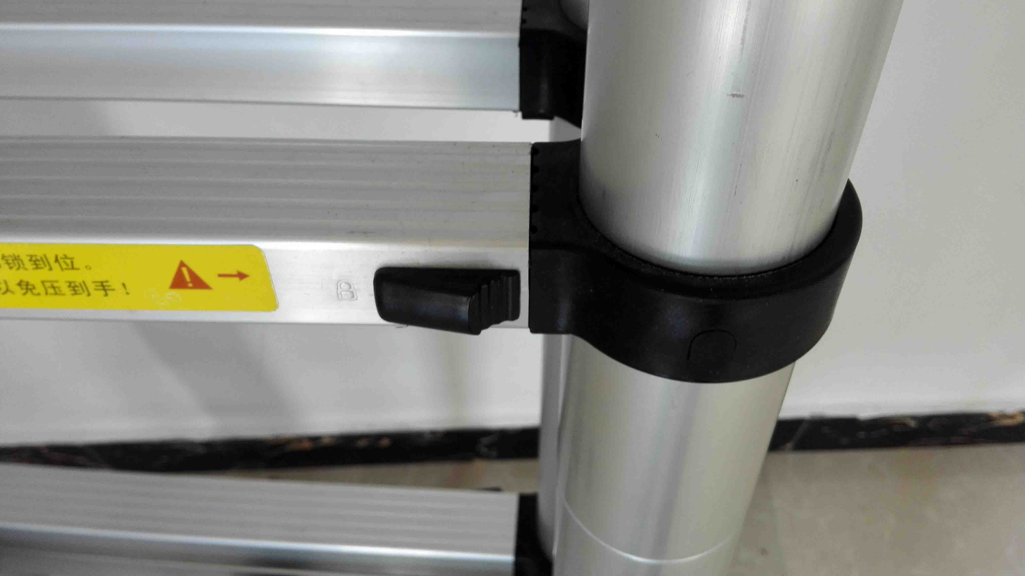 Sand Blasting Surface Aluminum Double Telescopic Ladder For Multifunction Use