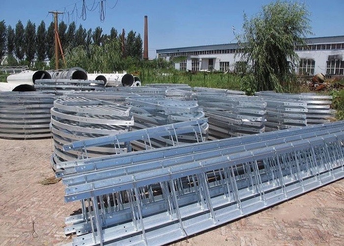 High Wind Speed Tv Antenna Pole Towers , 50m Silver Television Antenna Tower