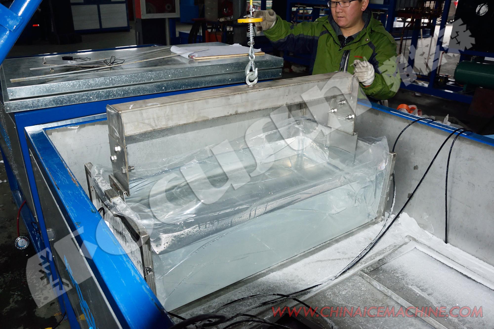 2 Ton Direct Refrigeration Transparent Block Ice Machine with and Easy Operation