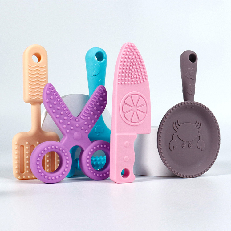 5 Piece Non Toxic Baby Teether Silicone BPA Free Customized Color