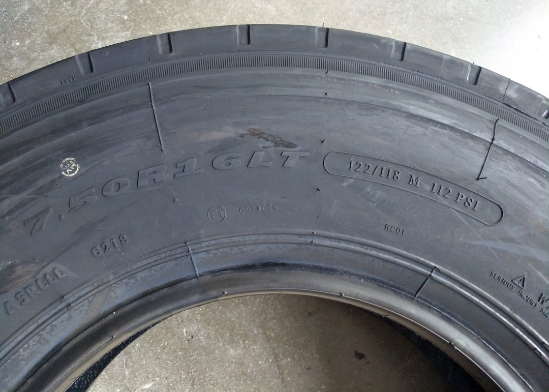Newly Compound Design Light Truck Tires 7.50R16LT Lowers Rolling Resistance