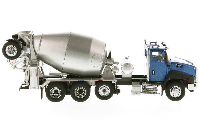 Caterpillar CT660 McNeilus Concrete Mixer Truck 1/50 Scale Diecast Model CAT Collection