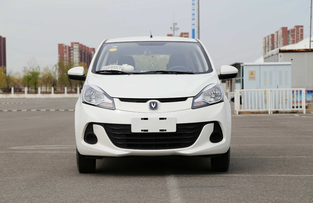 2023 Changan Benben E-star Electric Car 0km Ev Car 310km Full Version Sale and Efficiency with Electric Motor Power Type
