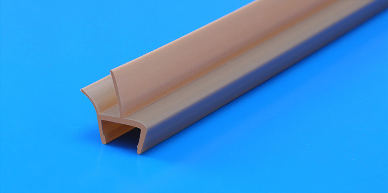 Surface Smooth Shower Screen Seal Strip Erosion Resistant Easy Installation