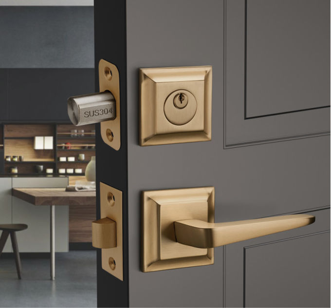 Amertop Entry Lever Door Handle and Key Square Locking Lever Handle Set Front Door or Office