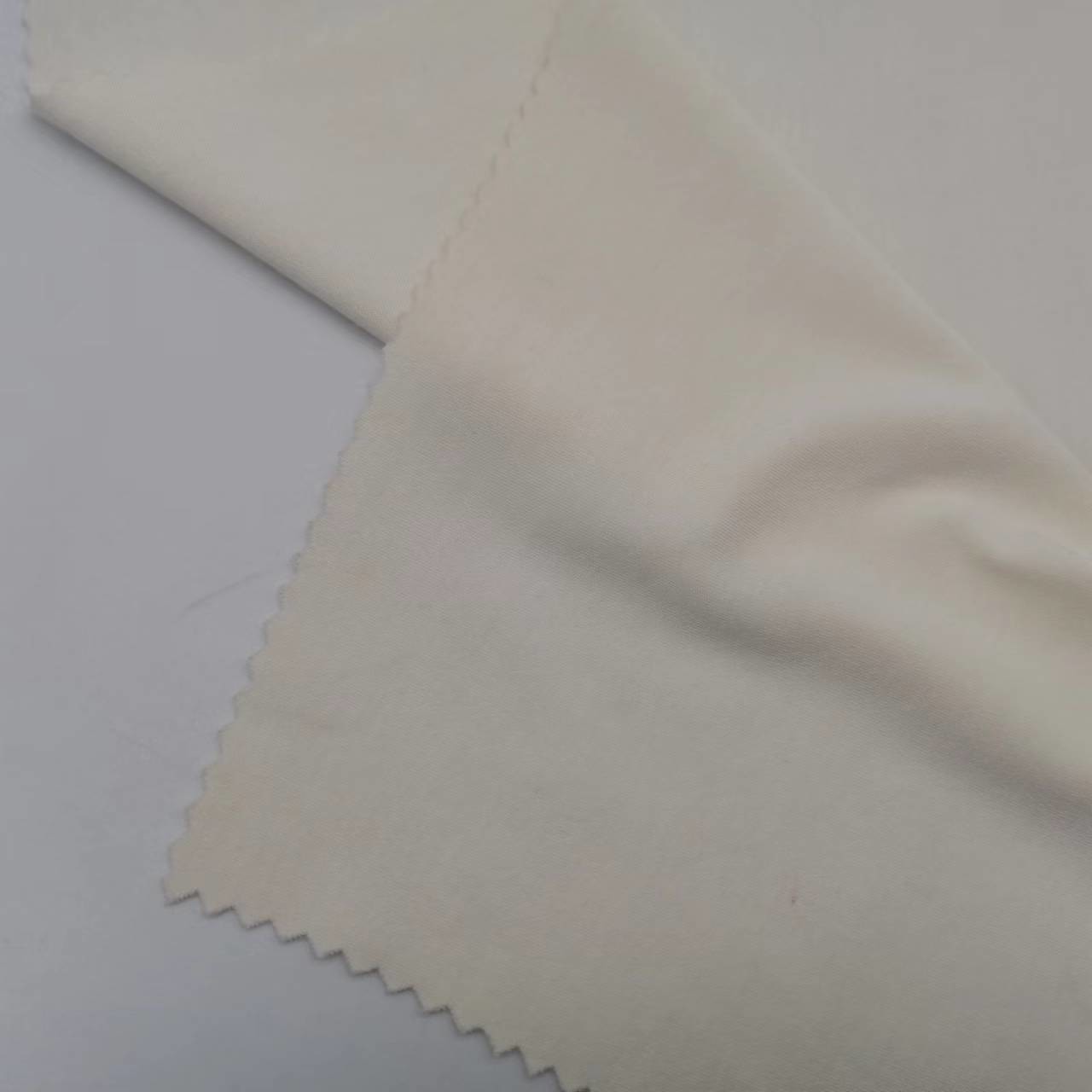 84 Modal 16 Spandex Breathable Sports Fabric Uv Proof 40S+20D 4 Way Stretch