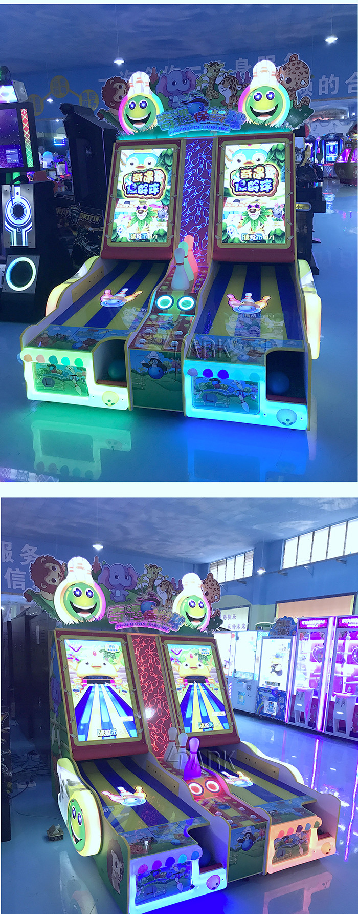 42 Inch Screen Amusement Game Machines / Indoor Double Fight Adventure Arcade Cricket Bowling Machine