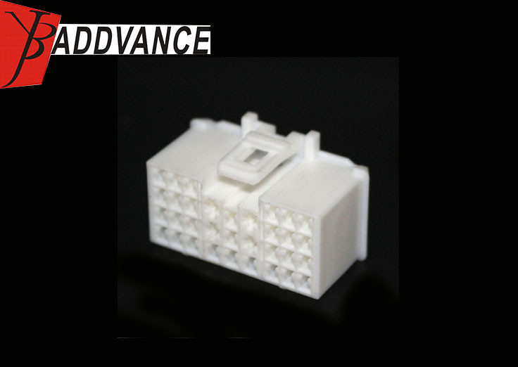 33 Pin Female Unsealed PA66 GF35 Automotive Electrical Connectors Multiple Types Car