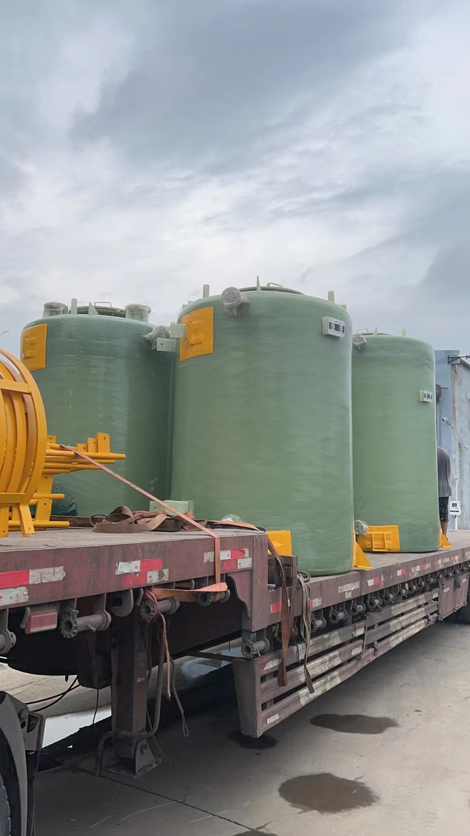 Cross Wound Frp Poly Chemical Storage Tanks White Blue 3990mm