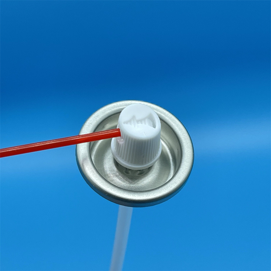 Carburetor Cleaner Applicator for Efficient Automotive Carburetor Maintenance