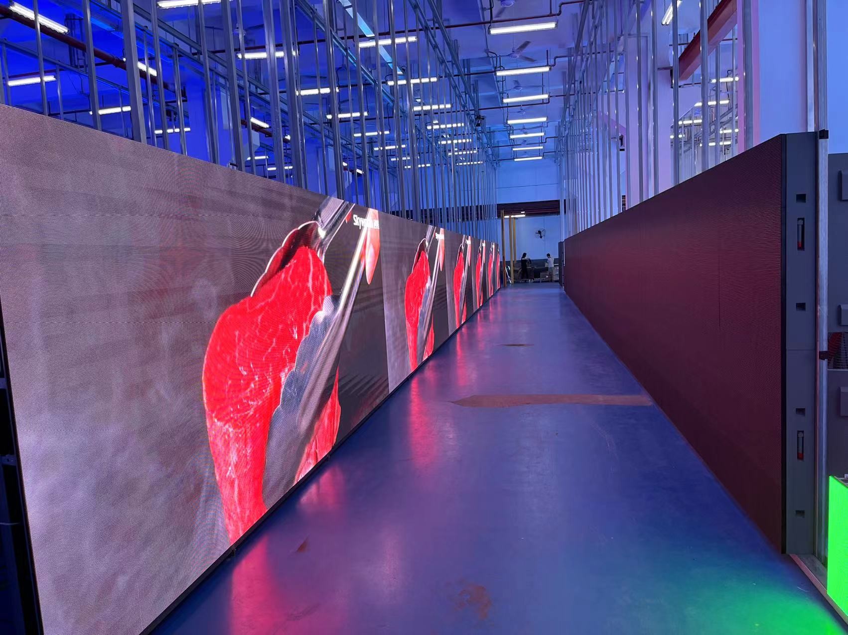 P2.976 Outdoor Rental LED Display For Outdoor Advertising And Media Fixed Screens