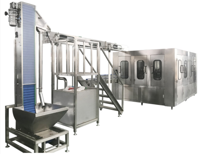 7.5KW 6000bph Bottle Filling Sealing Machine 250ml Bottle Filling Capping Machine