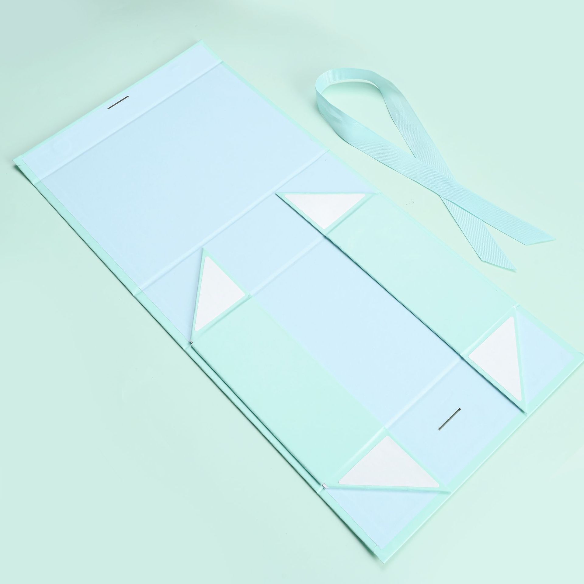 High End Flip Top Luxury Shoe Box Packaging Magnetic With Ribbon