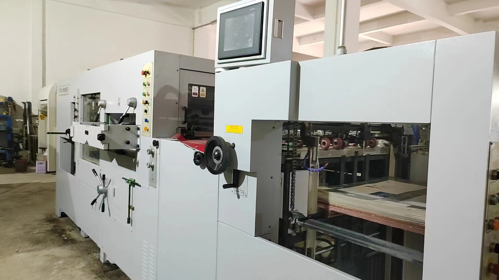 Automatic STS 1050SE Second Hand Die Cutting Machine With Stripping Post Press Equipment