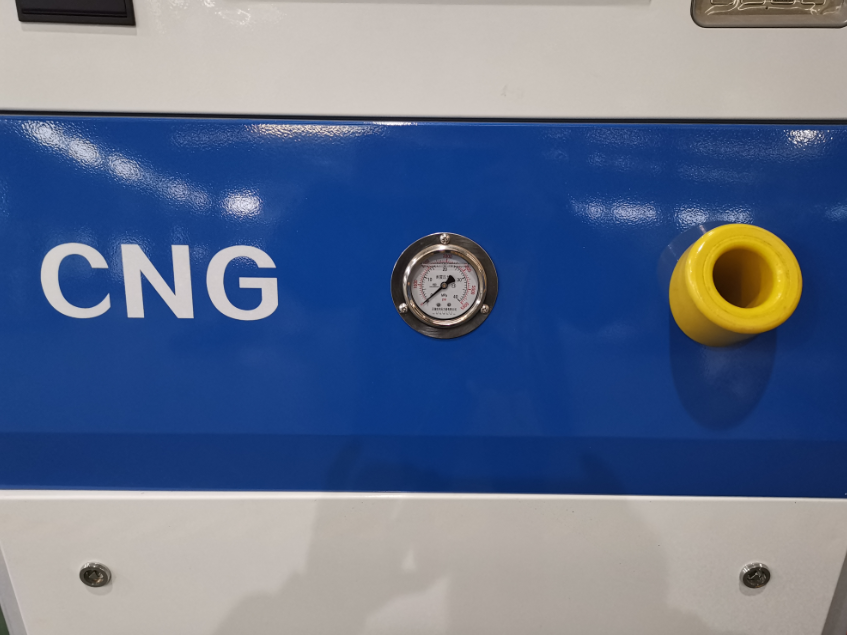 Safe CNG Dispenser Cryogenic Equipment With Highlight Backlight LCD