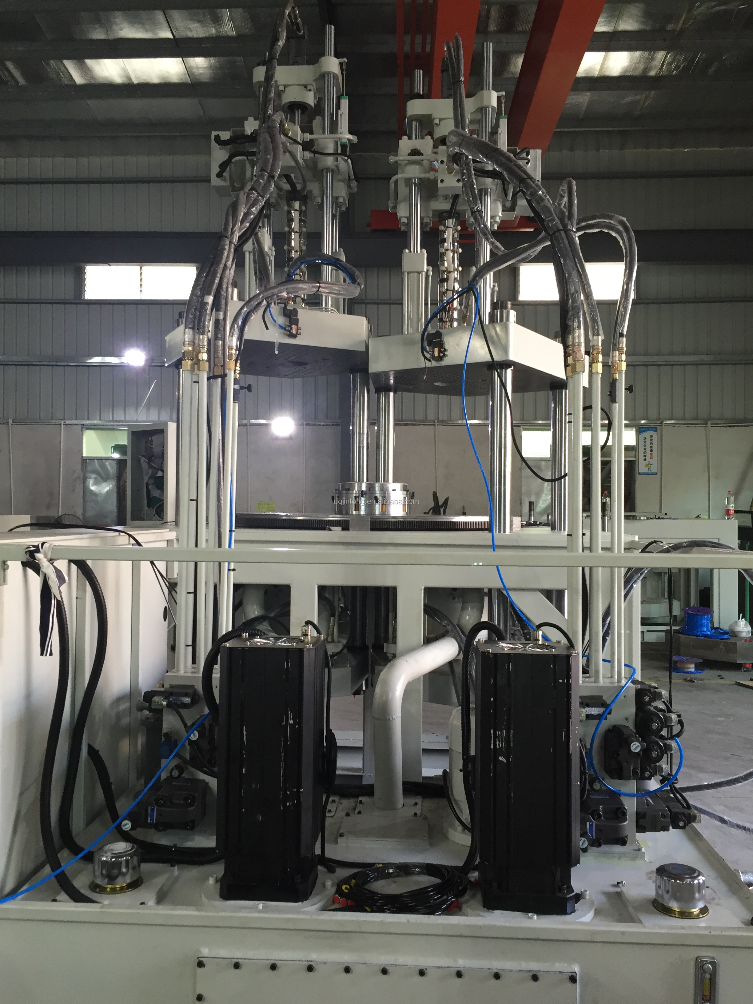 250 Ton Plastic Injection Moulding Machine Vertical JTT-2500R With Max Daylight 650/710mm