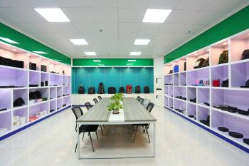 LUCKY GREAT INDUSTRY (HONG KONG ) LIMITED