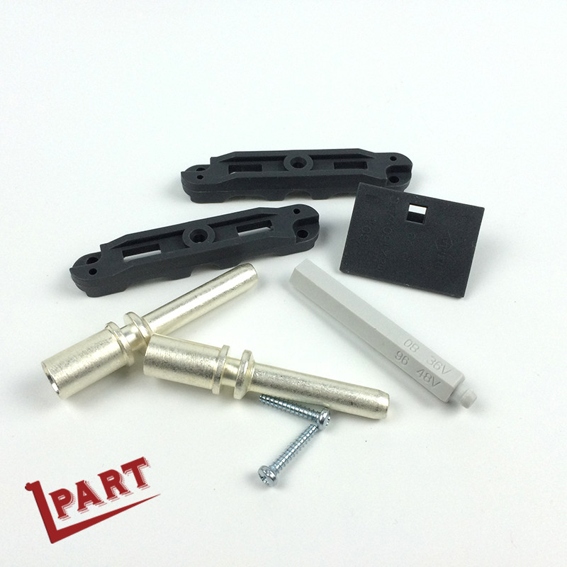 DIN Male Truck Forklift Plug Socket Electrical Connectors 80A 150V