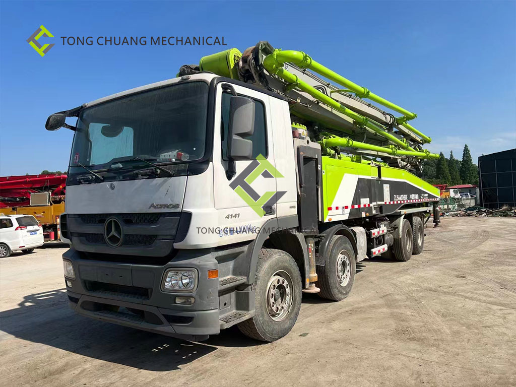 Zoomlion Remanufactured Used Concrete Boom Truck 56 Meters Installed Concrete Pump