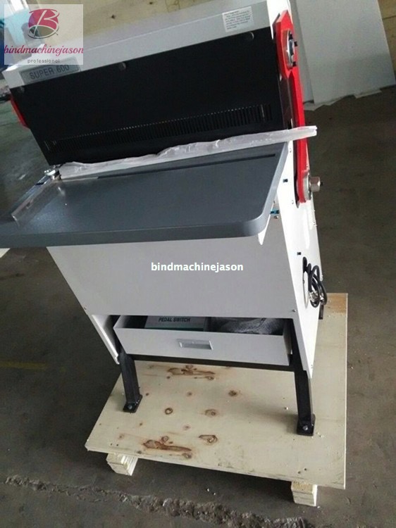 Manual punching machine MP600