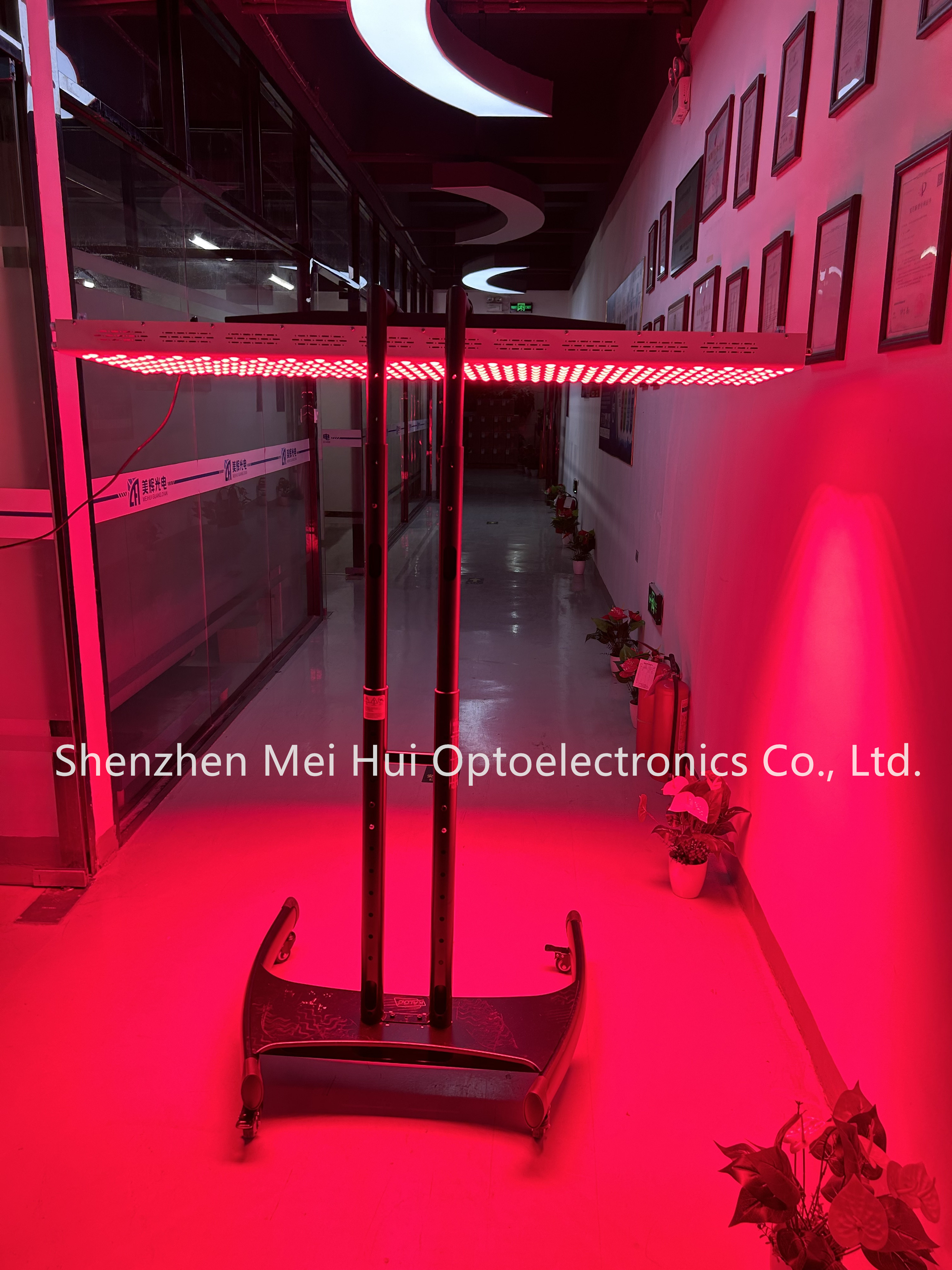 Shik Care 3000W Red Light Therapy Panel With Horizontal Bracket