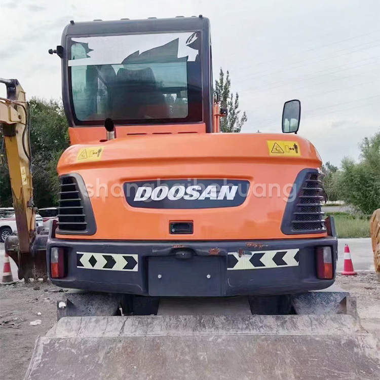 Original Hydraulic Cylinder DOOSAN DX60w Wheel Excavator With 0.21m3 Bucket Capacity